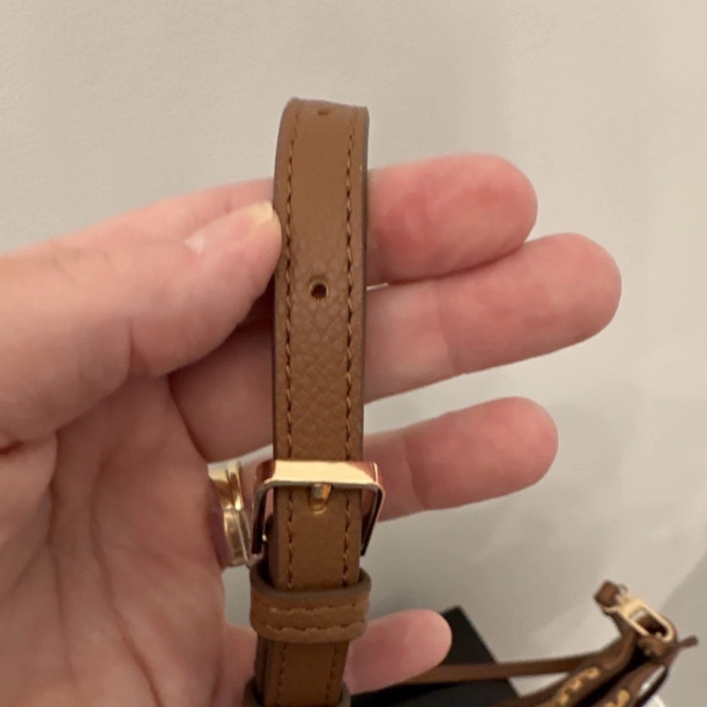 Anne Klein Woven Rattan and Tan Leather Handbag Magnetic Closure on Handles - Picture 7 of 9